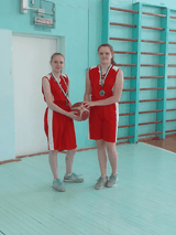 Калинина А. Кяргиева А.- члены юниорской сборной команды РК  